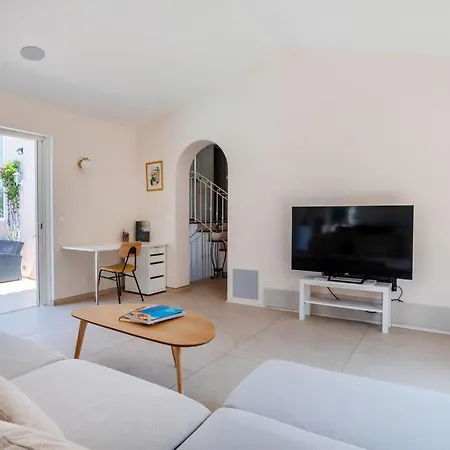 Ferienhaus Cypangha By Interhome